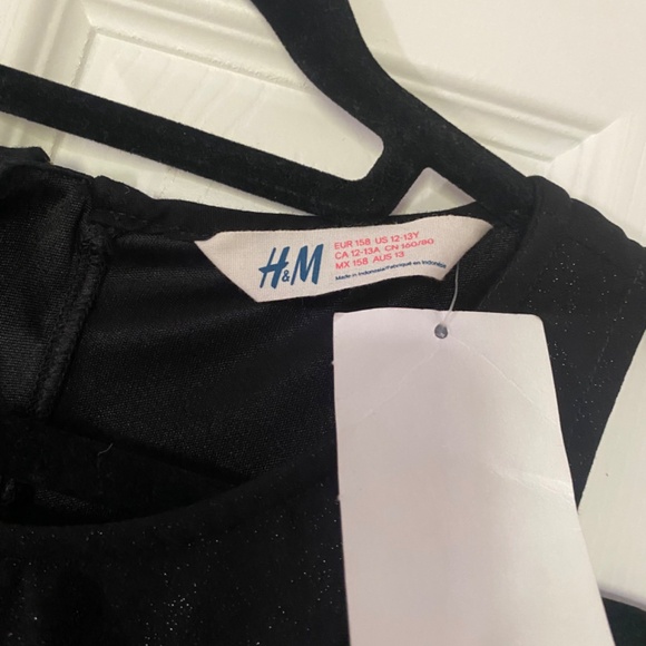 black ruffle jumpsuit - Picture 3 of 3